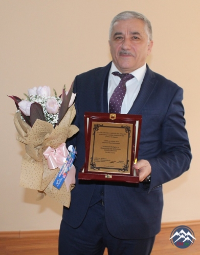 AMEA-nın müxbir üzvü İlham Şahmuradovun 60 illik yubileyi keçirilib