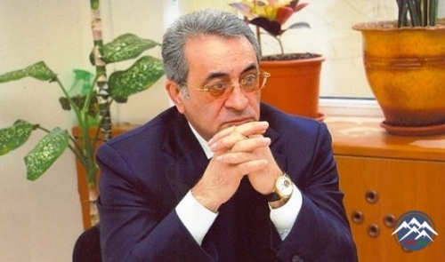 BİR ŞAM Kİ, HAQQDAN YANAR, BAD İLƏ SÖNMƏZ